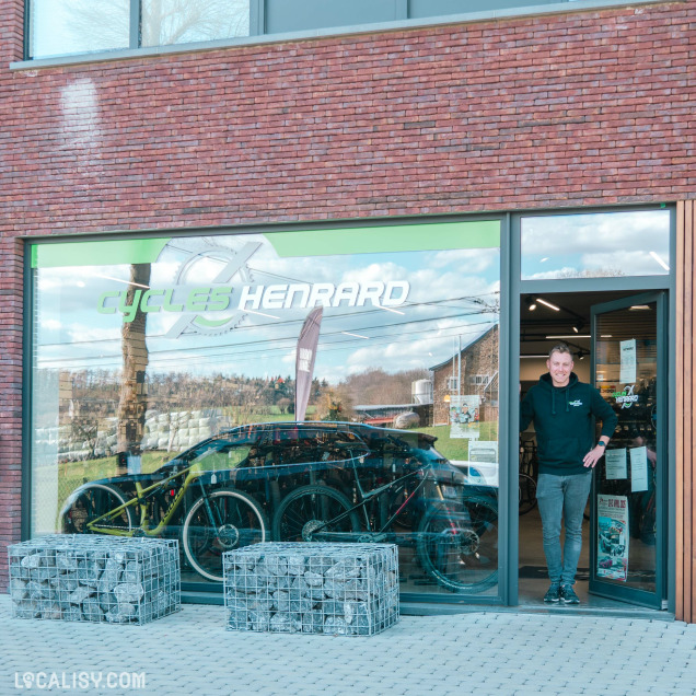 Photo de la devanture du magasin Cycles Henrard à Aubel