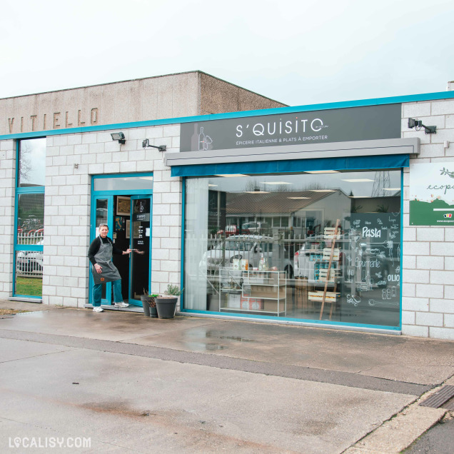 Façade de l'épicerie italienne S'Quisito à Herve.