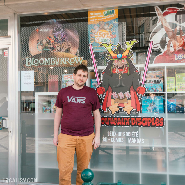 Photo de la devanture du commerce Les Nouveaux Disciples à Huy, magasin de jeux de société, cartes et mangas.